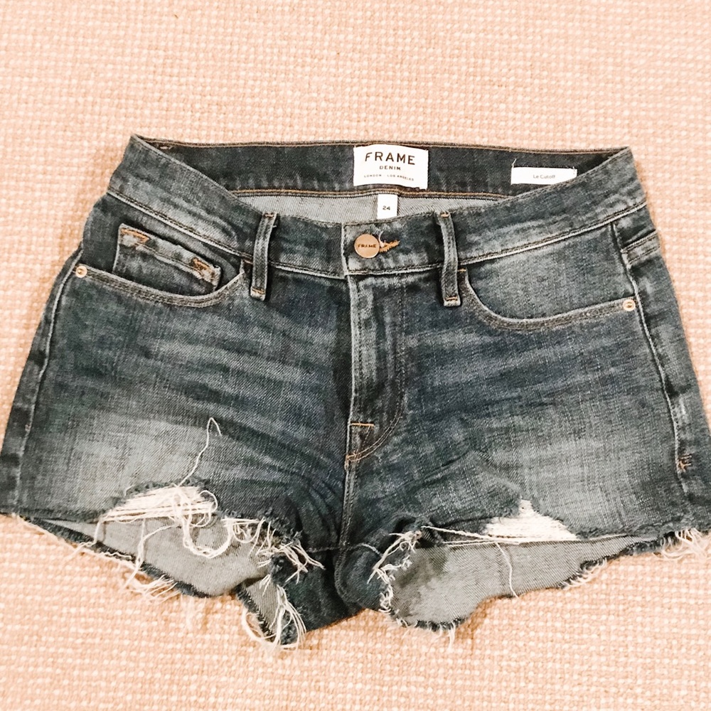 FRAME denim shorts “le cutoff” size 24